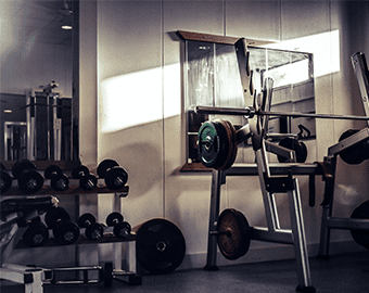 社内にはジムを完備！